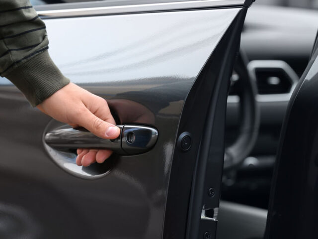 What Should I Check When My Car Door Won’t Lock Every Time?