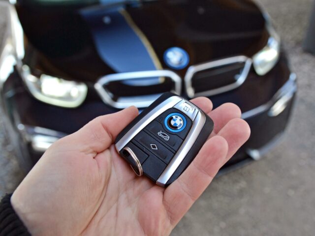How Can BMW Lost Car Key Replacement Scarborough Services Get You Back on the Road Without Delay?